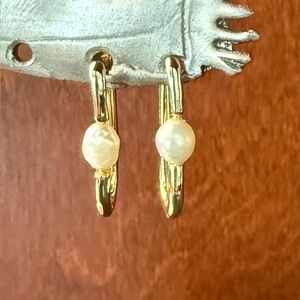 Kendra Scott Gold and Pearl Lindsay Huggie Earrings
